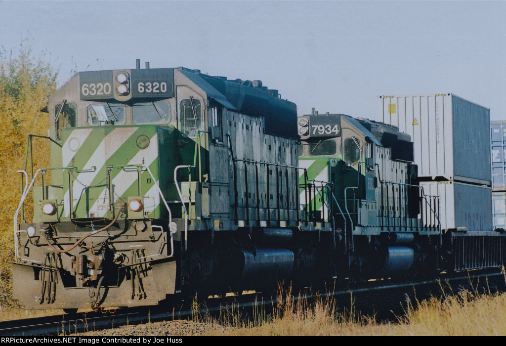 BNSF 6320 East